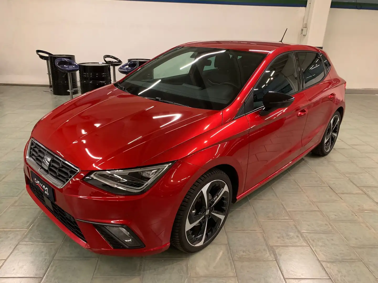 SEAT Ibiza Ibiza 1.0 mpi FR 80cv BEATS AUDIO Rouge - 1