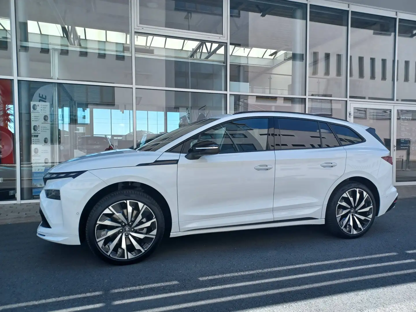 Skoda Enyaq Enyaq 85 Sportline Weiß - 1