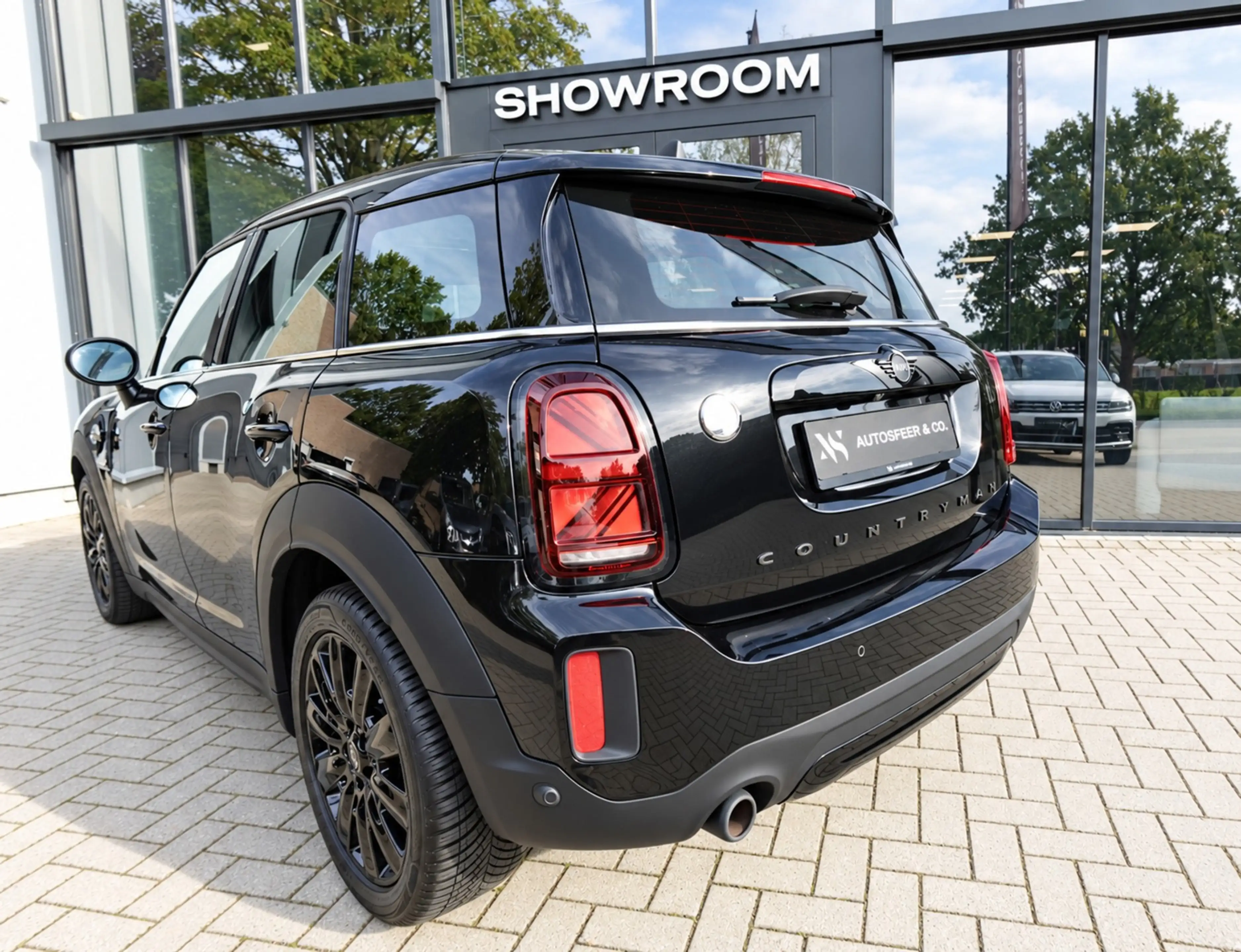 MINI Cooper SE Countryman 1.5 ALL4 Essential PANO H&K HUD — photo 10