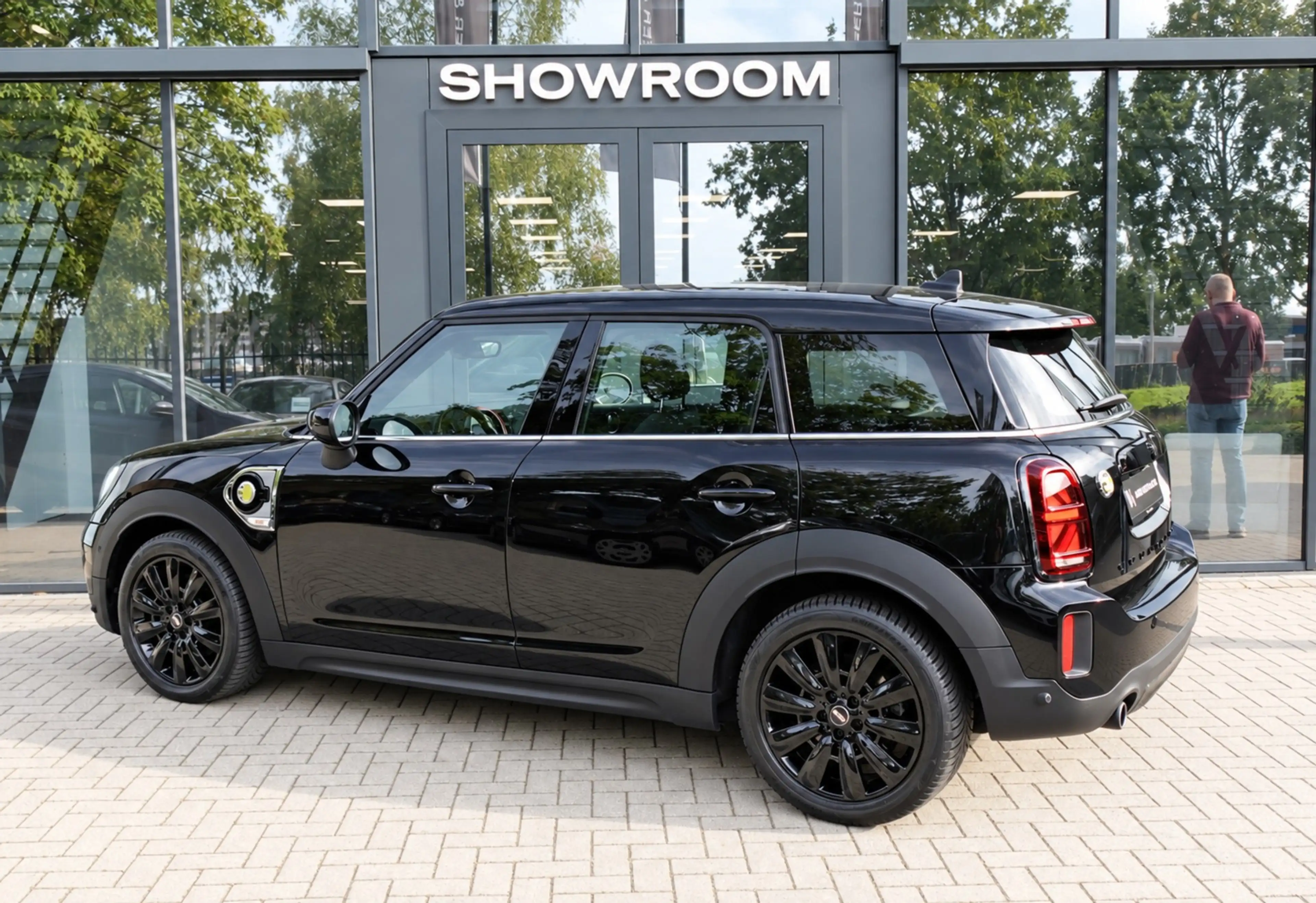 MINI Cooper SE Countryman 1.5 ALL4 Essential PANO H&K HUD — photo 2