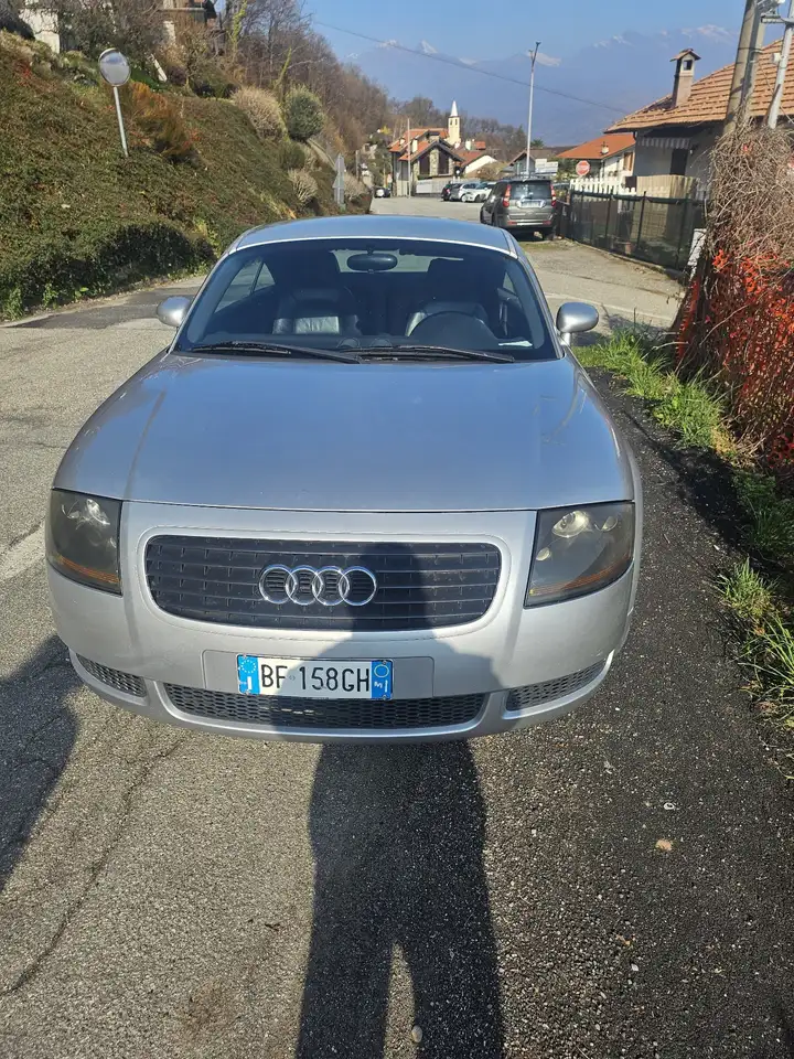 Audi TT 1.8t quattro 225cv, foto 2