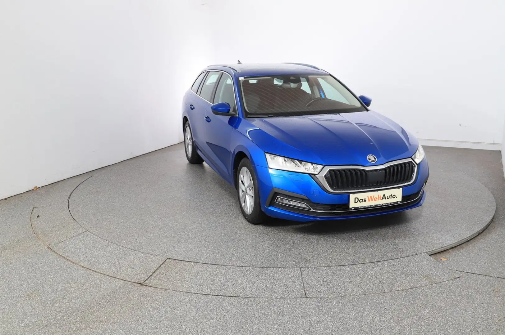 Skoda Octavia Premium TSI ACT Blauw - 2