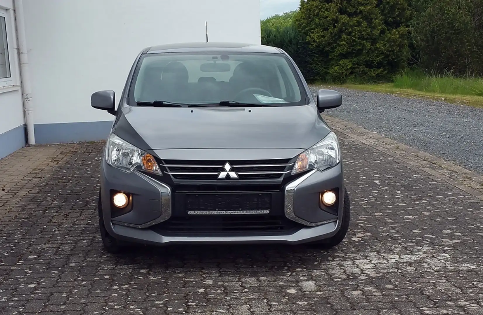 Mitsubishi Space Star Spirit+ 1.2 Navi/SHZG/DAB Grau - 2