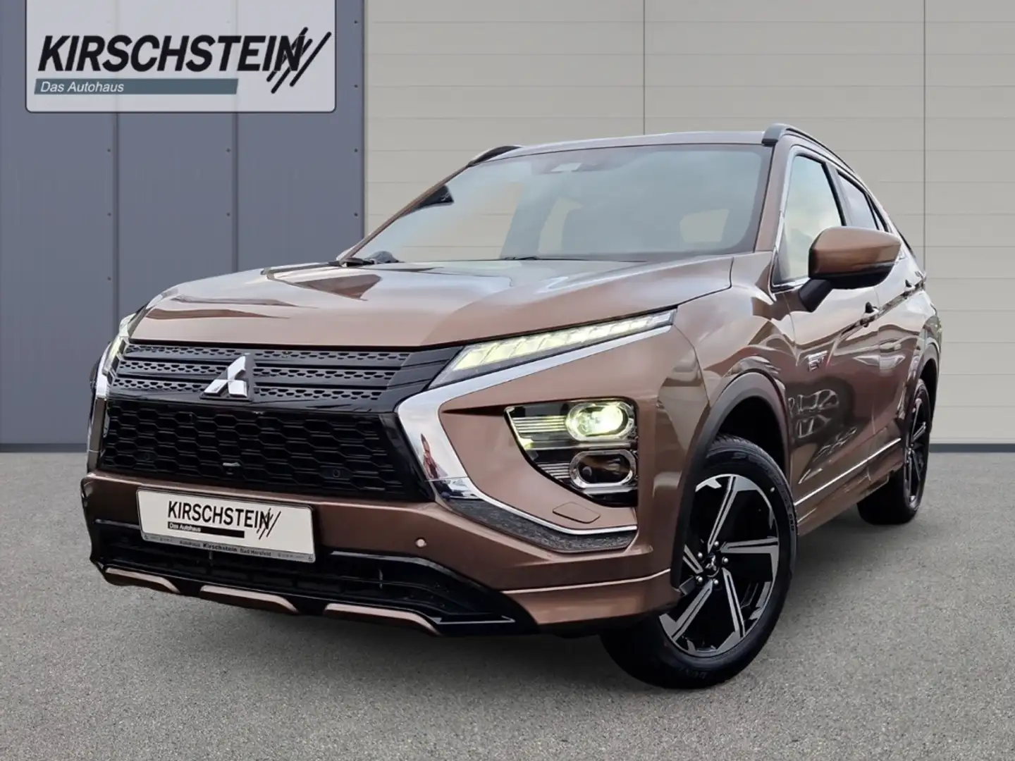 Mitsubishi Eclipse Cross Plug-In Hybrid Select Last Edition! Hnědá - 1