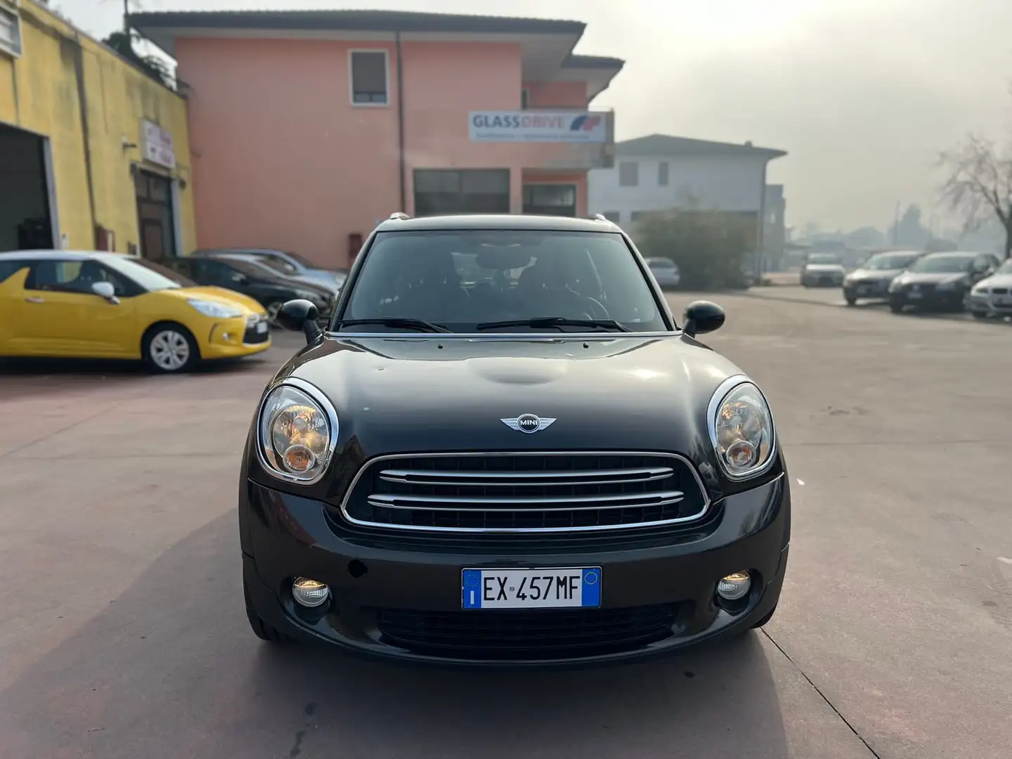 MINI One D Countryman 2.0 Schwarz - 2