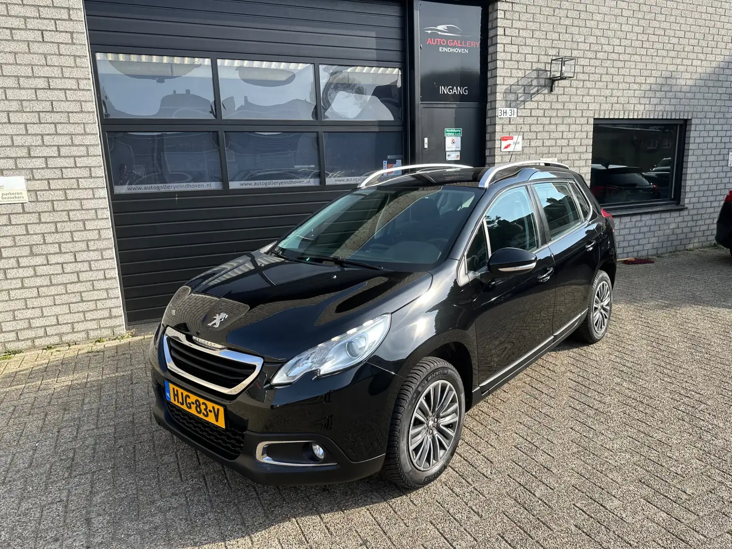 Peugeot 2008 1.2 VTi Active *CLIMATE_CONTROL*CRUISE-CONTROL*1st Zwart - 1