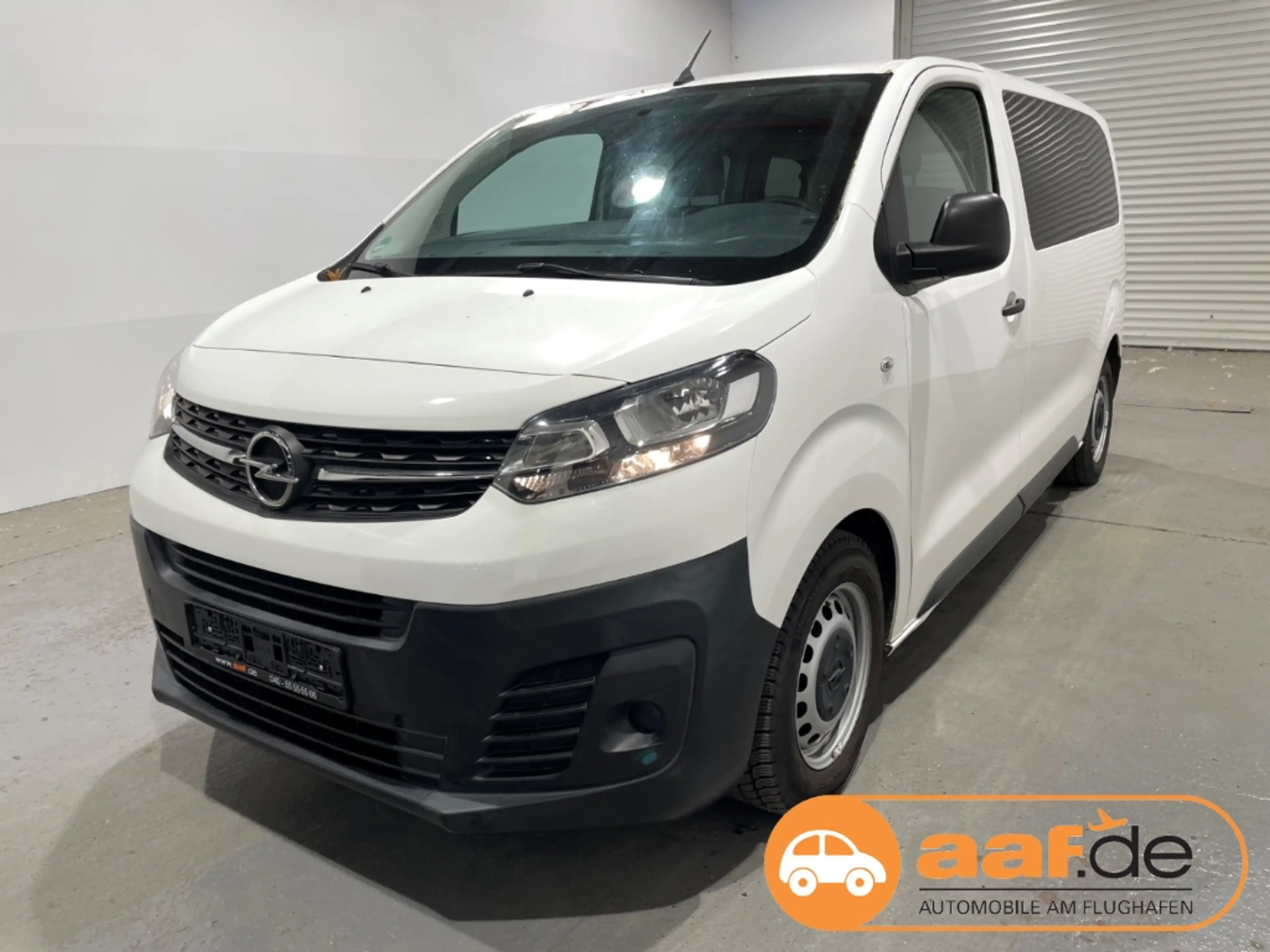 Opel Vivaro 1.5 D M 8-Sitzer Navi Klima PDC AHK