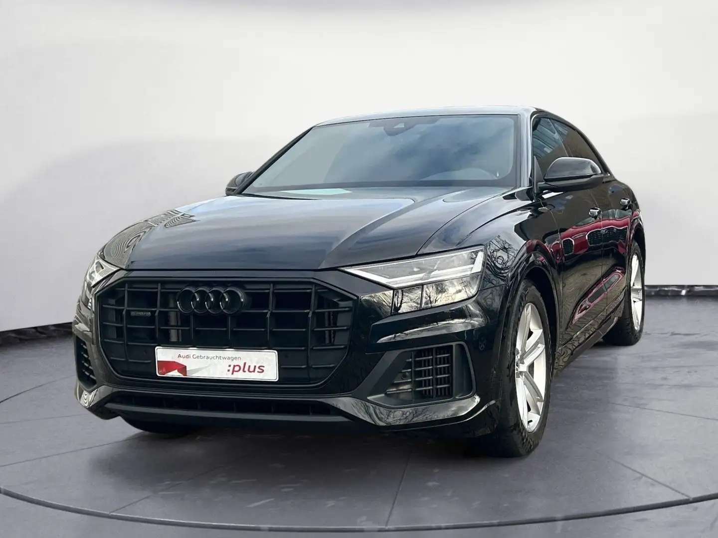 Audi Q8 55 TFSIe quattro tiptronic *adaptive air*20`* Schwarz - 2