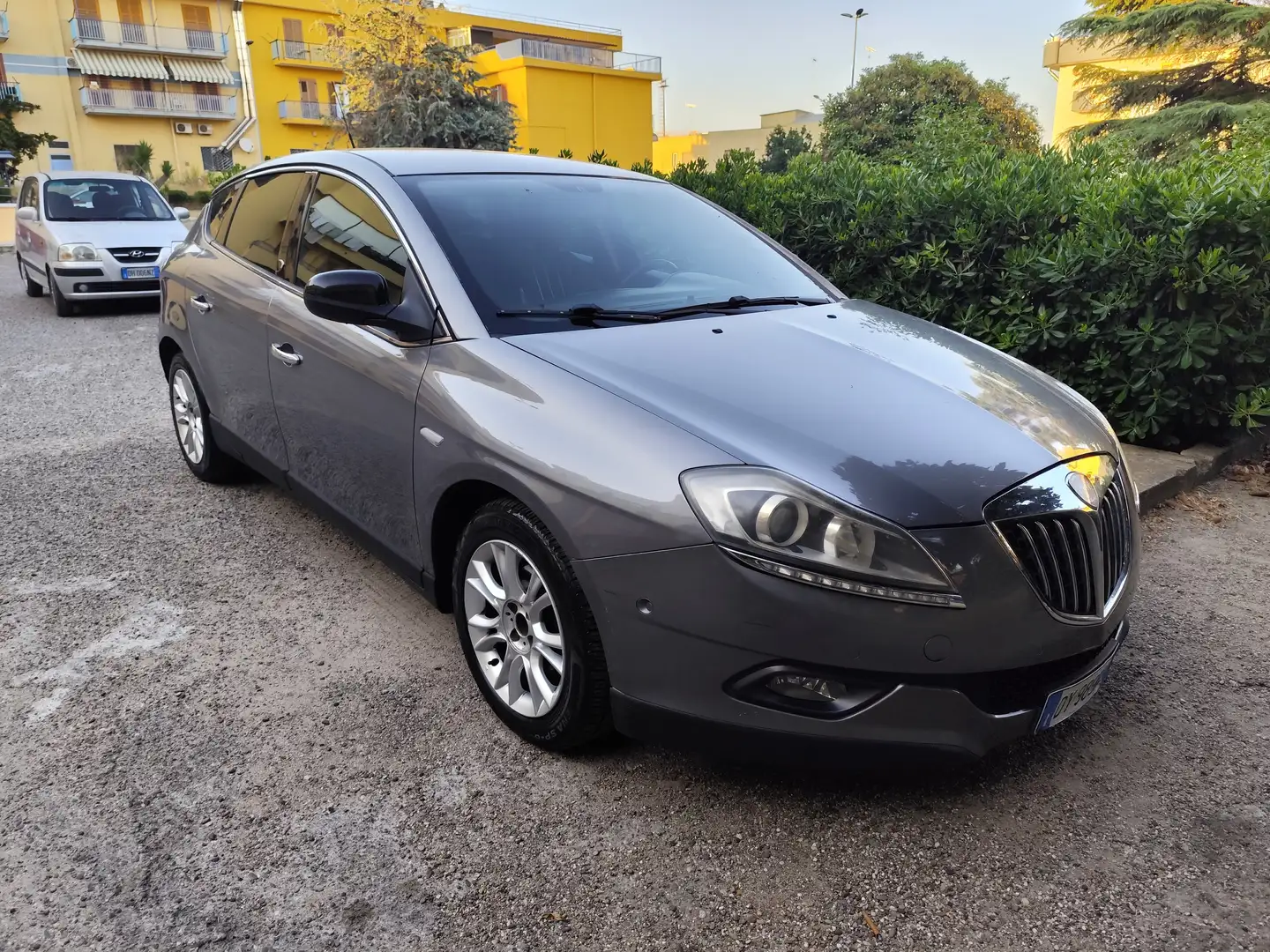 Lancia Delta Platino Ecochic Grigio - 1