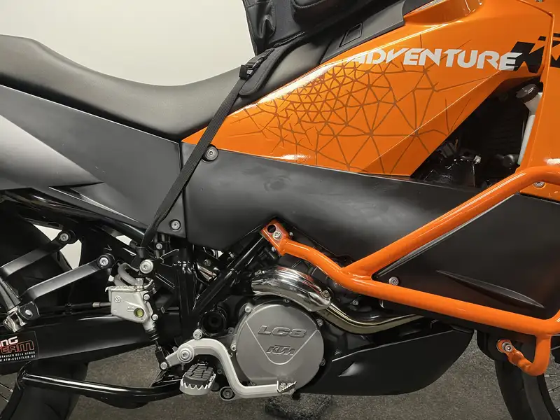 KTM 990 Adventure - foto 7