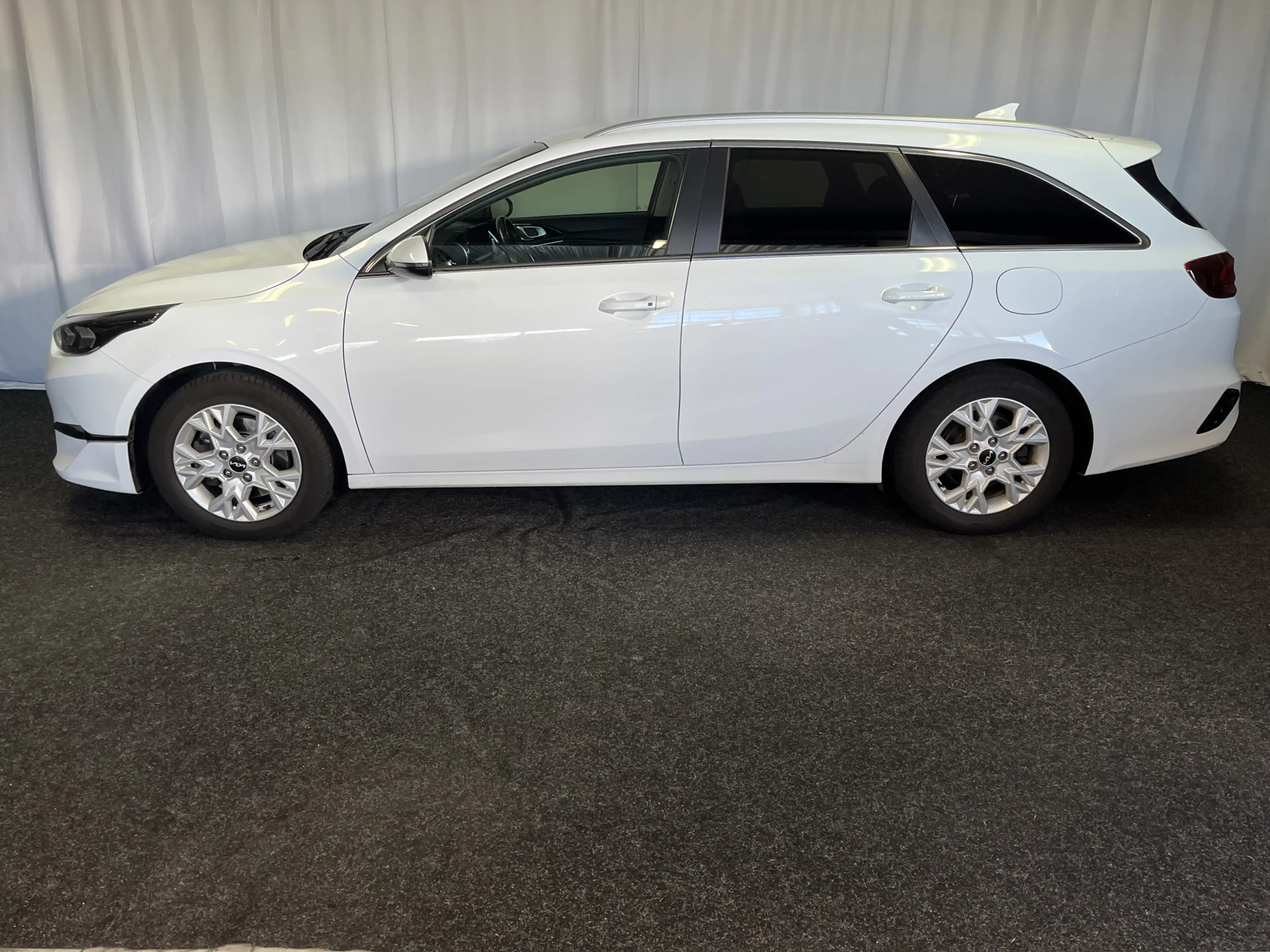 Kia Ceed SW / cee'd SW Sportswagon 1.0 T-GDi DynamicPlusLine 1E EIGN/ECC/ — photo 2