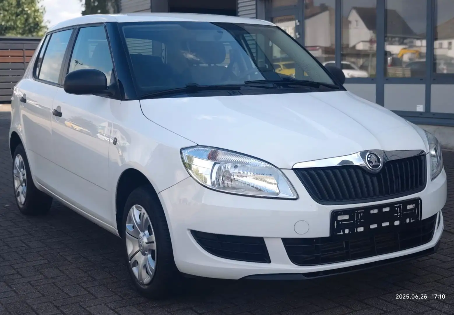 Skoda Fabia Active 2. hand EUR 5 Blanc - 1