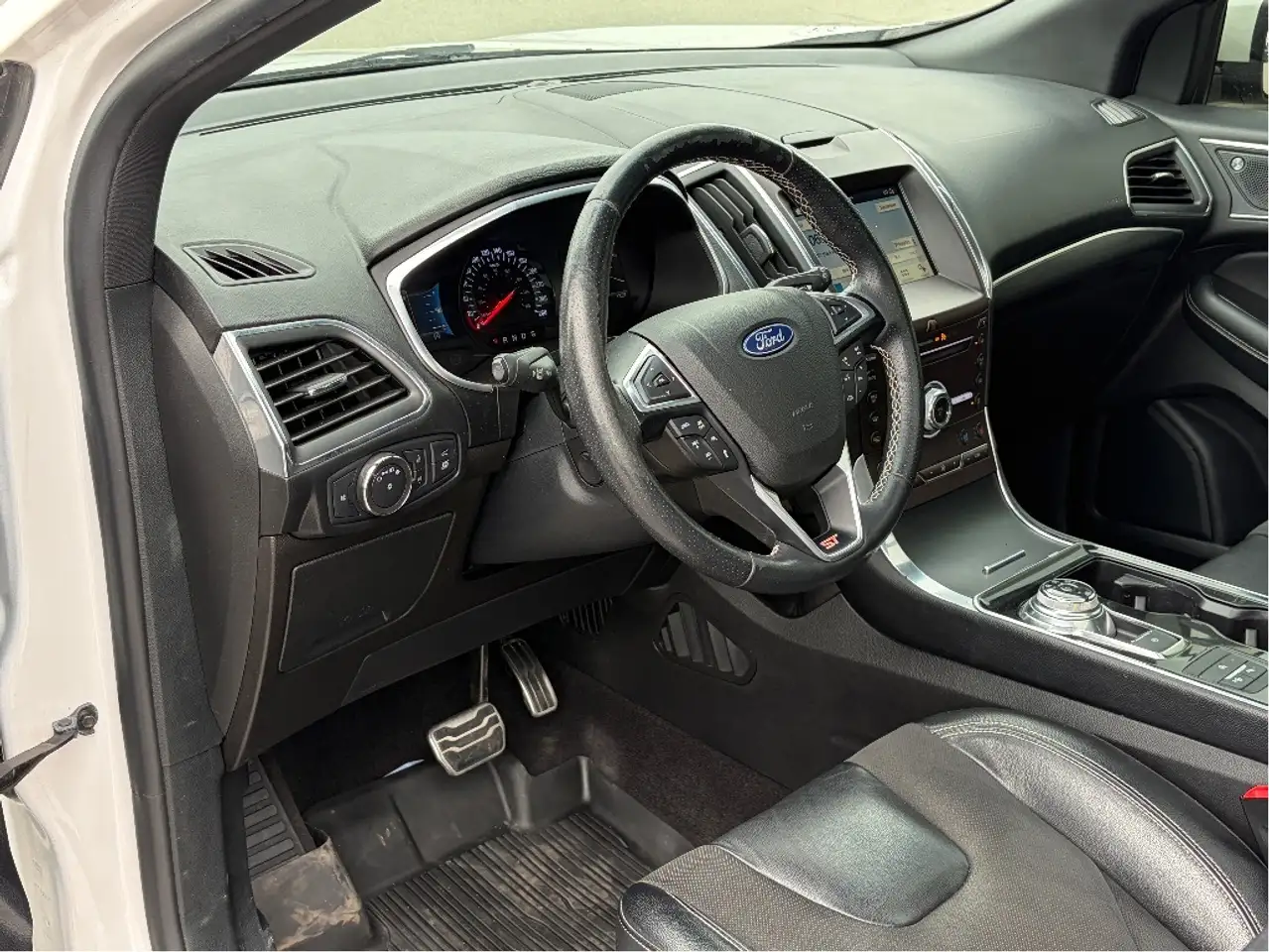 Ford Edge снимка Ford Edge