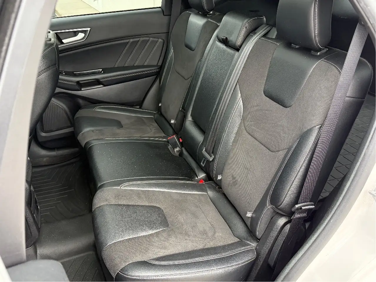 Ford Edge снимка Ford Edge