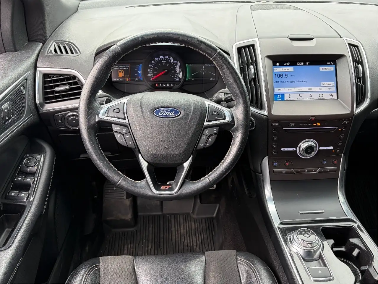Ford Edge снимка Ford Edge