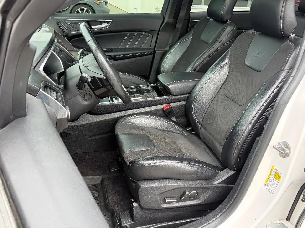 Ford Edge снимка Ford Edge