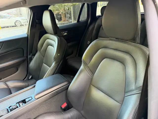 Volvo V60 view 11