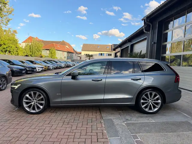 Volvo V60 view 8
