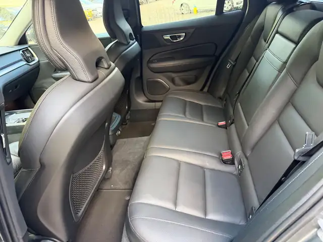 Volvo V60 view 15