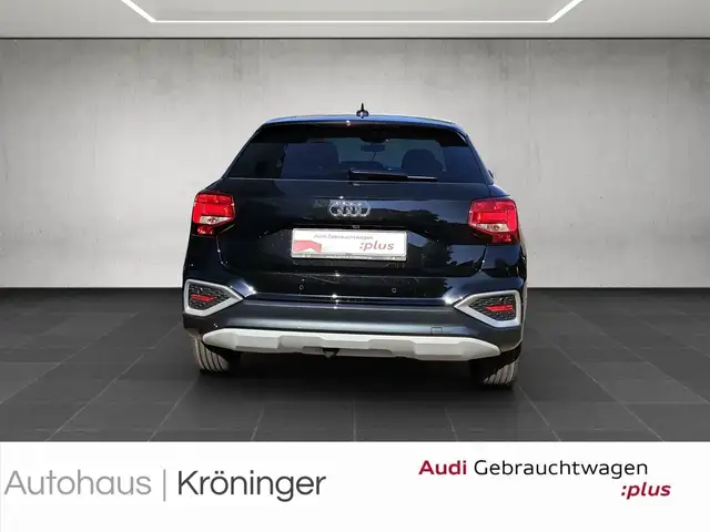 Audi Q2 view 6