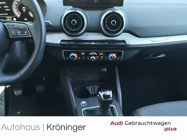 Audi Q2 view 14