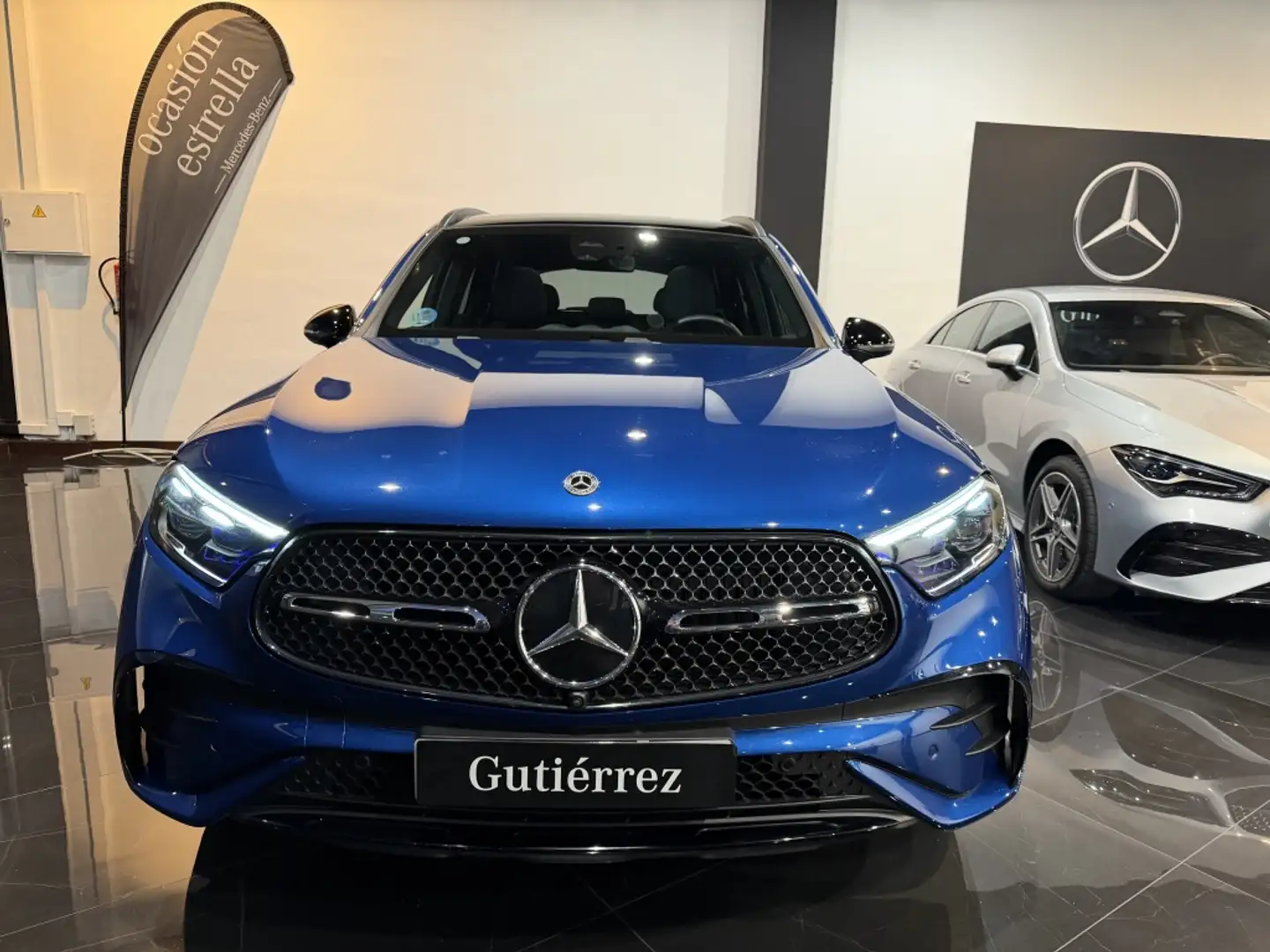Mercedes-Benz GLC 220 220d 4Matic 9G-Tronic Blau - 1