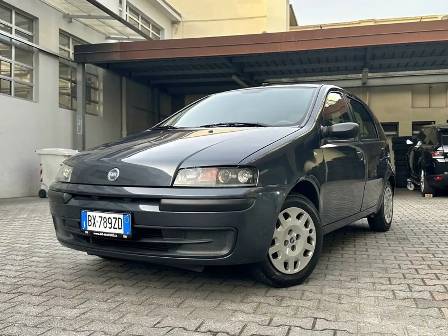Fiat Punto Punto 1.2i cat 5 porte Šedá - 1