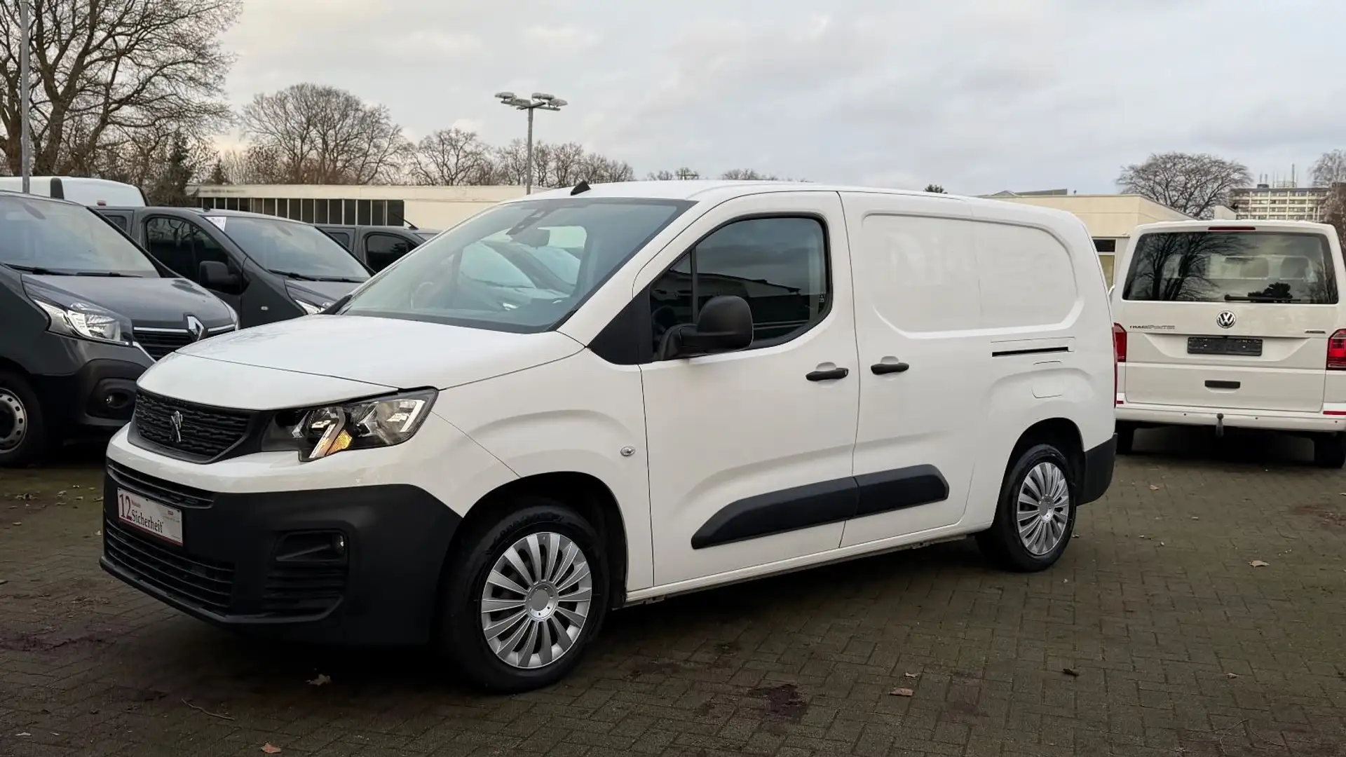 Peugeot Partner PARTNER PREMIUM L2 STANDHZ/REGALE/PDC/TEMPOMAT Blanc - 1