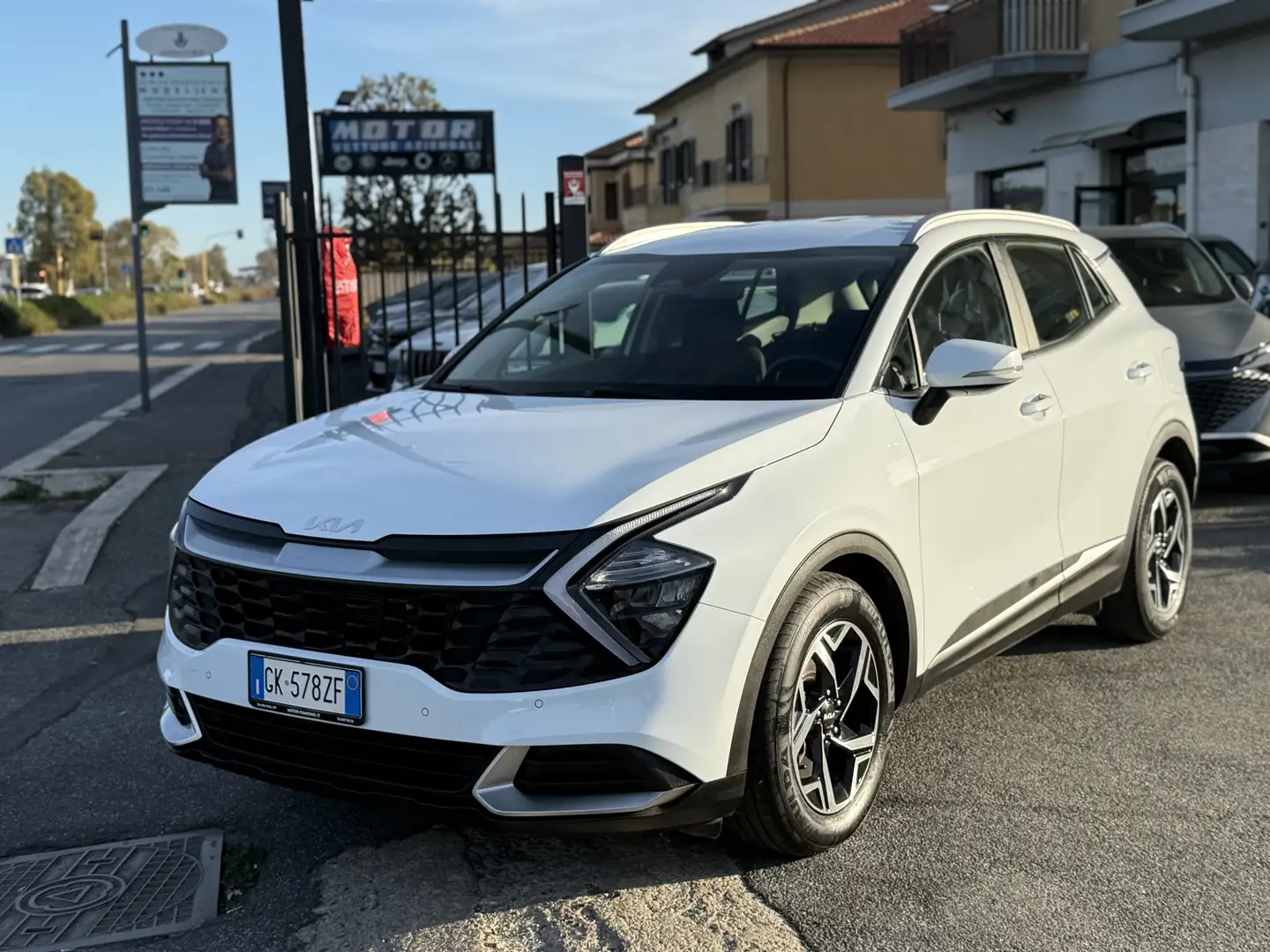 Kia Sportage 1.6 crdi mhev Business dct Automatica Vettura uff. Blanc - 1