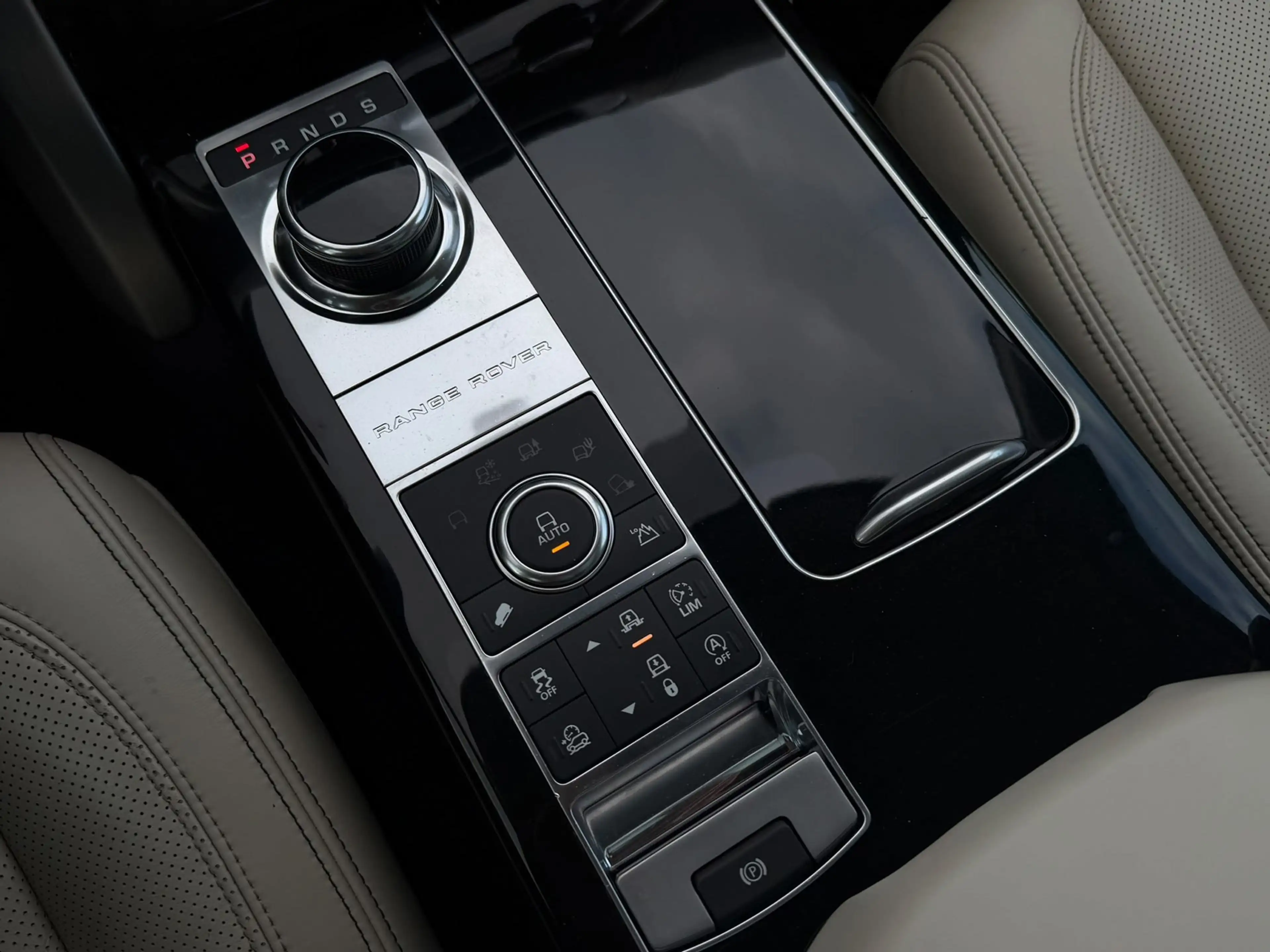 Land Rover Range Rover 5.0 V8 510 pk Autobiography — photo 19