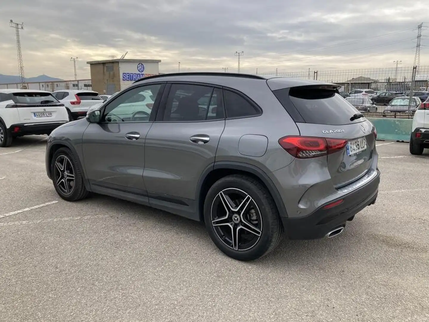 Mercedes-Benz GLA 200 GLA+200+d+4Matic+8G-DCT+AMG+Line - 2