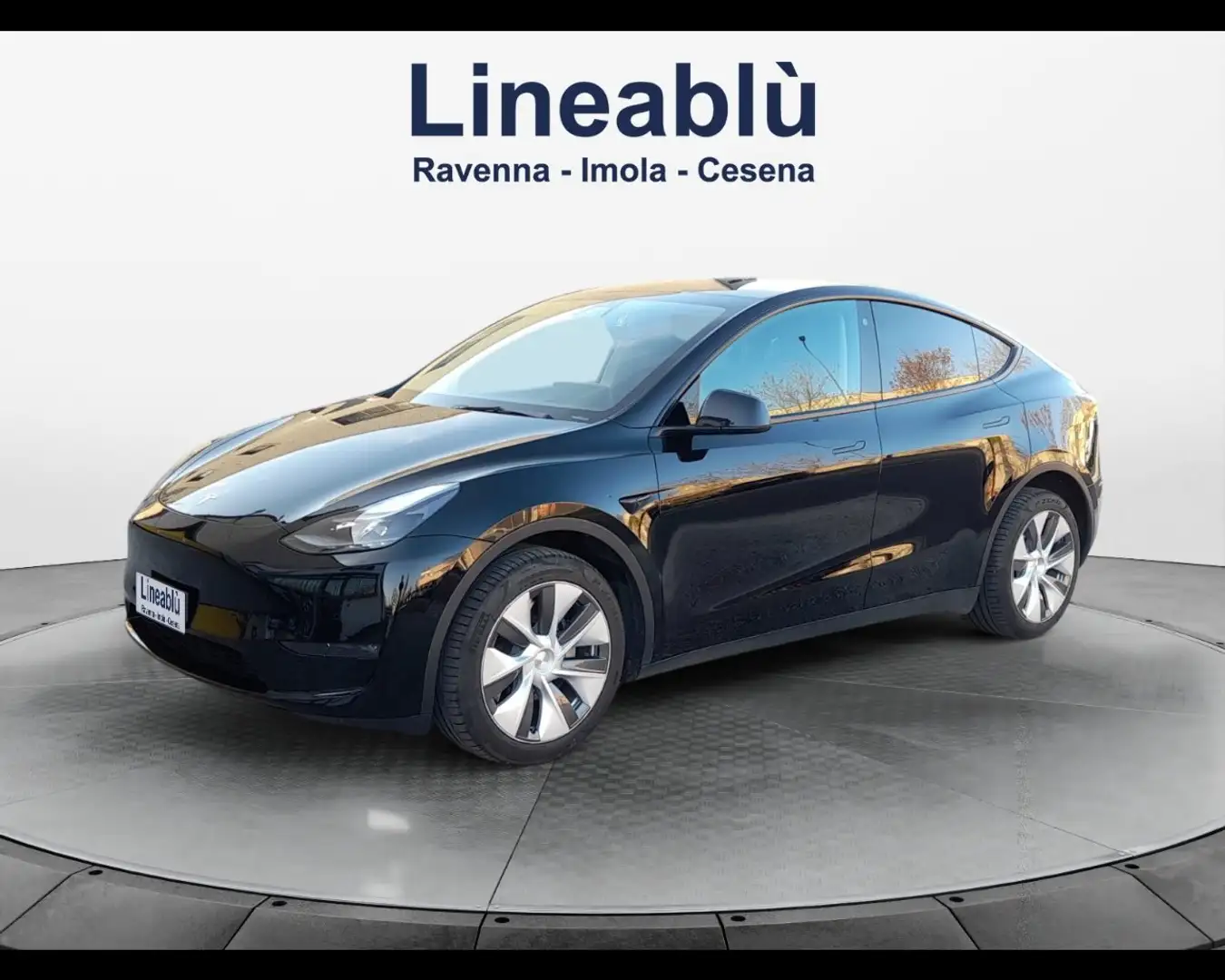 Tesla Model Y Long Range AWD Noir - 1