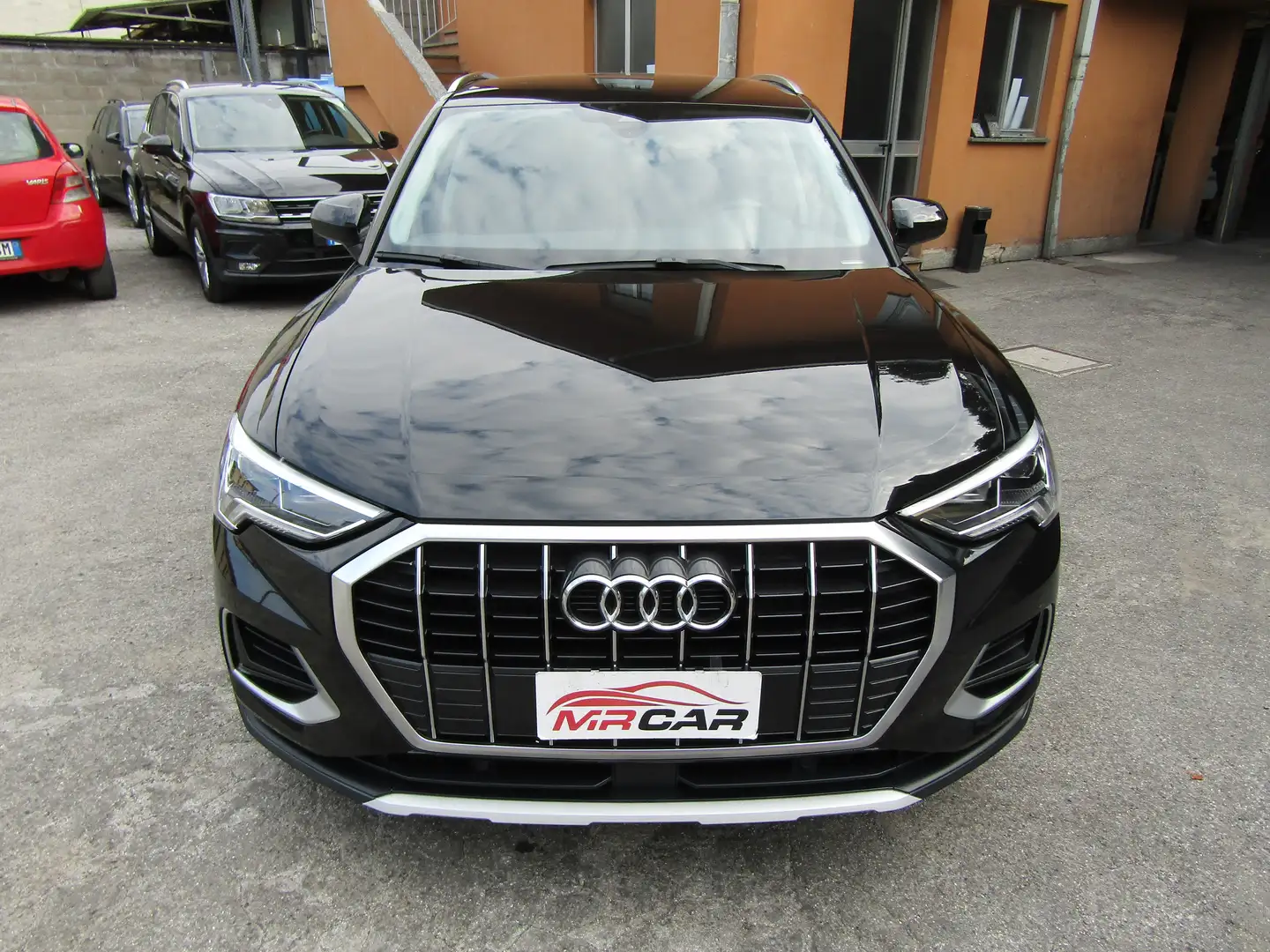 Audi Q3 35 2.0 TDi Business Advanced * 19.000 KM REALI * Nero - 2