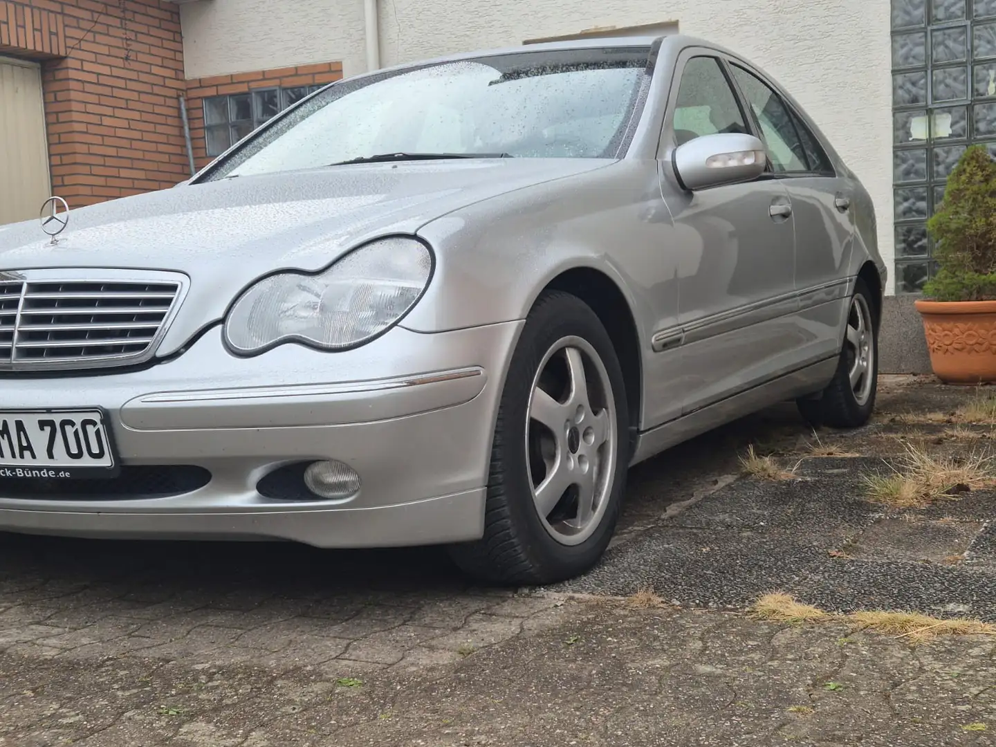 Mercedes-Benz C 240 C 240 (203.061) Šedá - 2