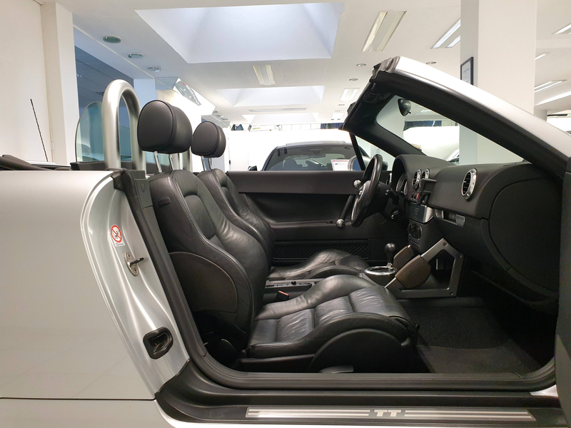 Audi TT TT Cabrio 1.8 T Automatik 2.Hand Navi Xenon Leder — photo 14
