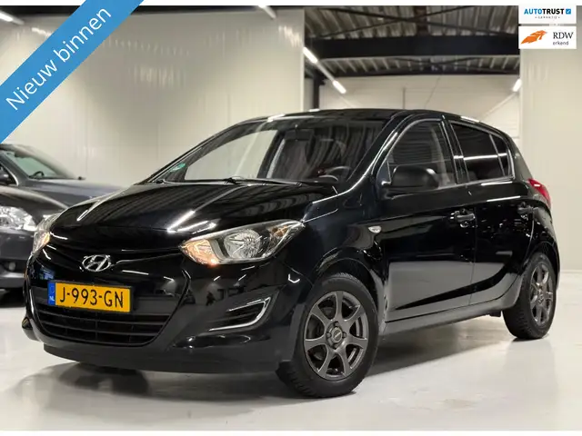 Hyundai i20 1.2i Black pack 2014 |Airco| Nieuw apk!
