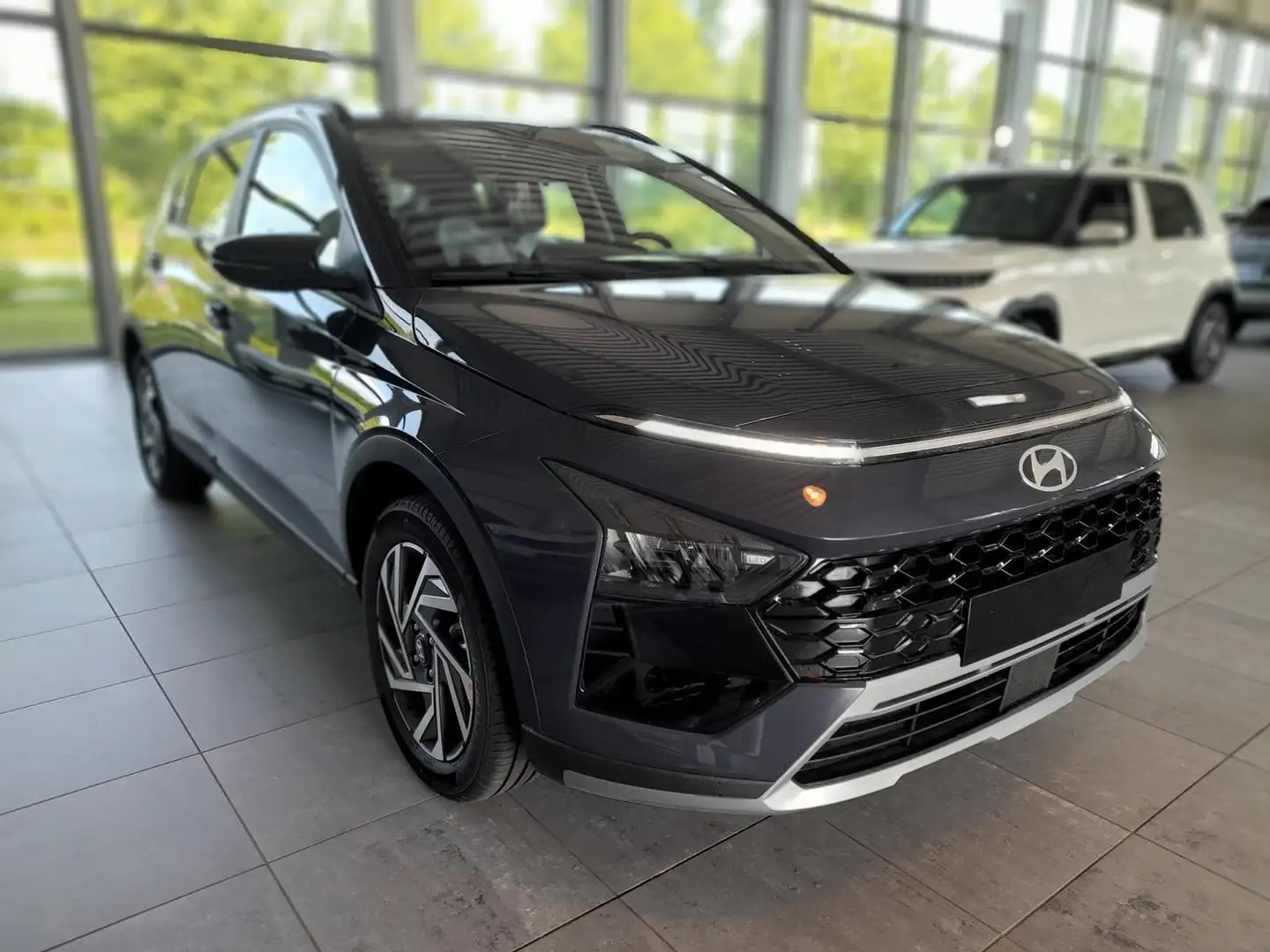Hyundai BAYON FL 1.0 T-GDI 7-DCT Trend,Bose.Komfort.Navi Gris - 1