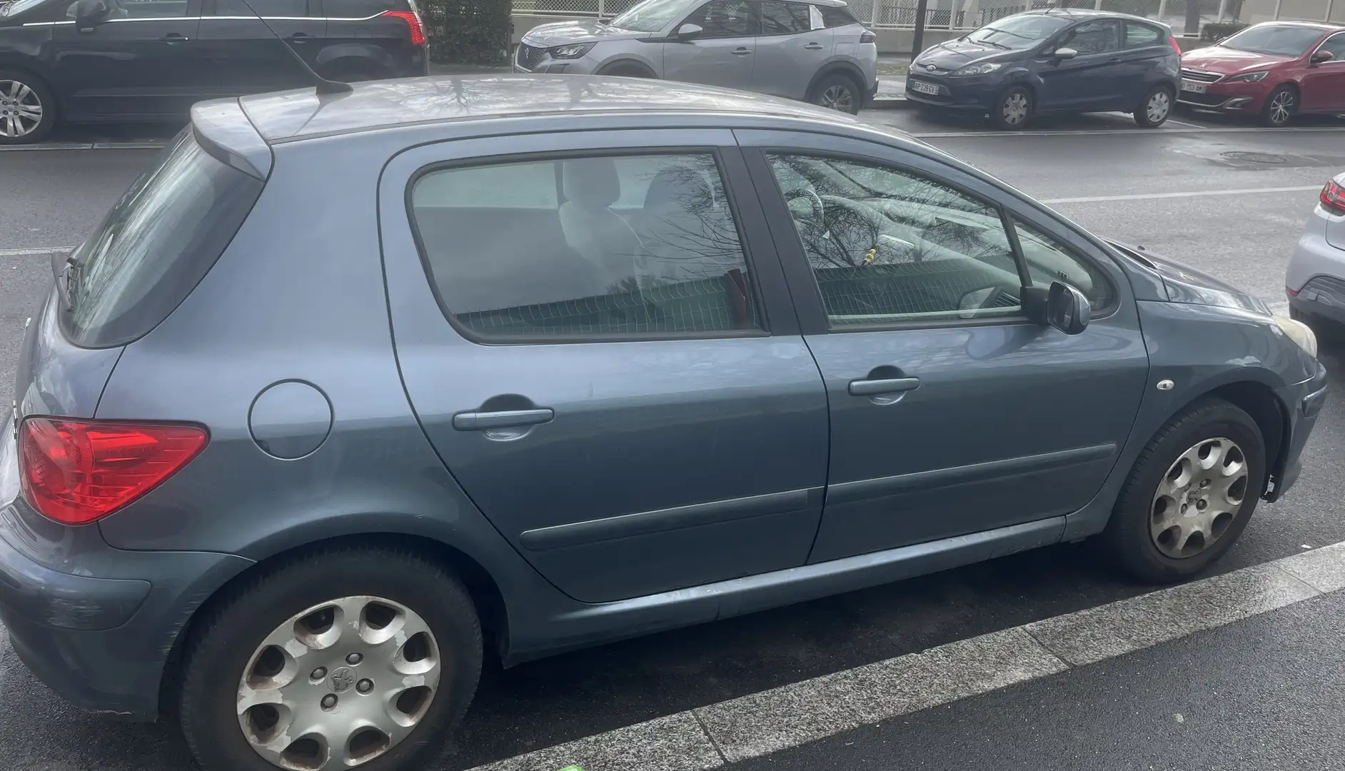 Peugeot 307 1.6 HDi 16v - 90 Confort Pack - 2