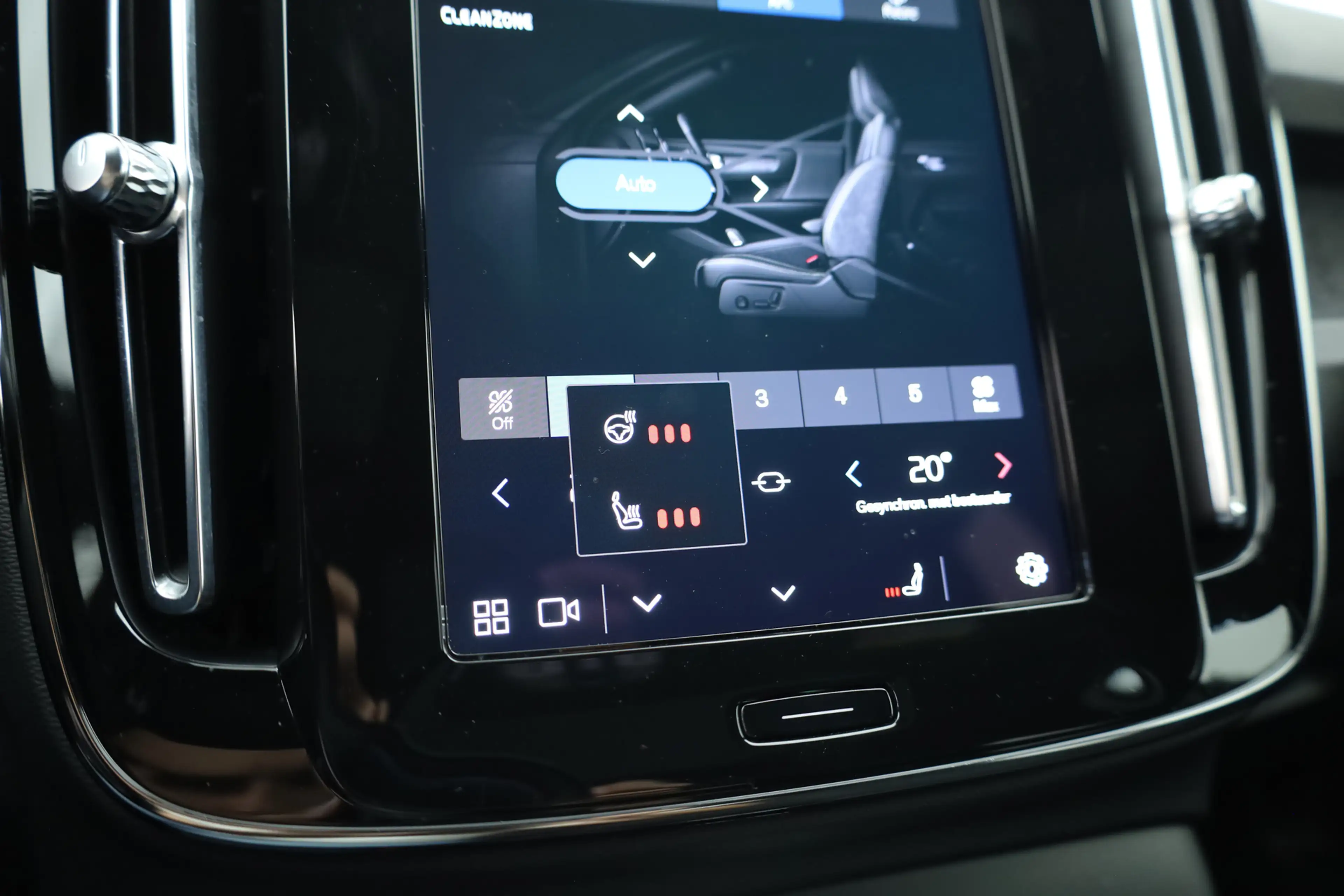 Volvo XC40 Recharge Twin 408PK Ultimate | Pano-dak | Trekhaak — photo 27