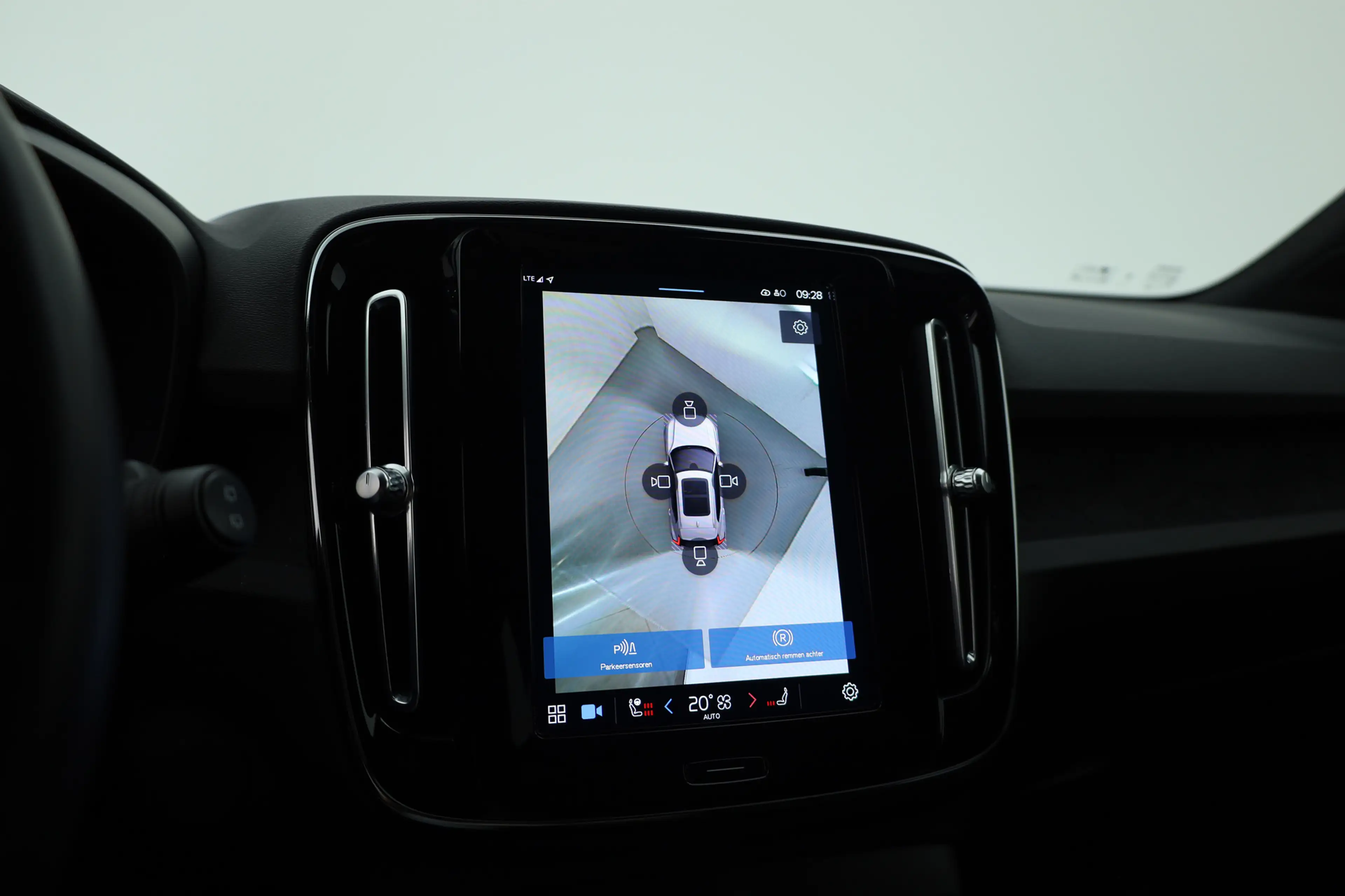 Volvo XC40 Recharge Twin 408PK Ultimate | Pano-dak | Trekhaak — photo 24