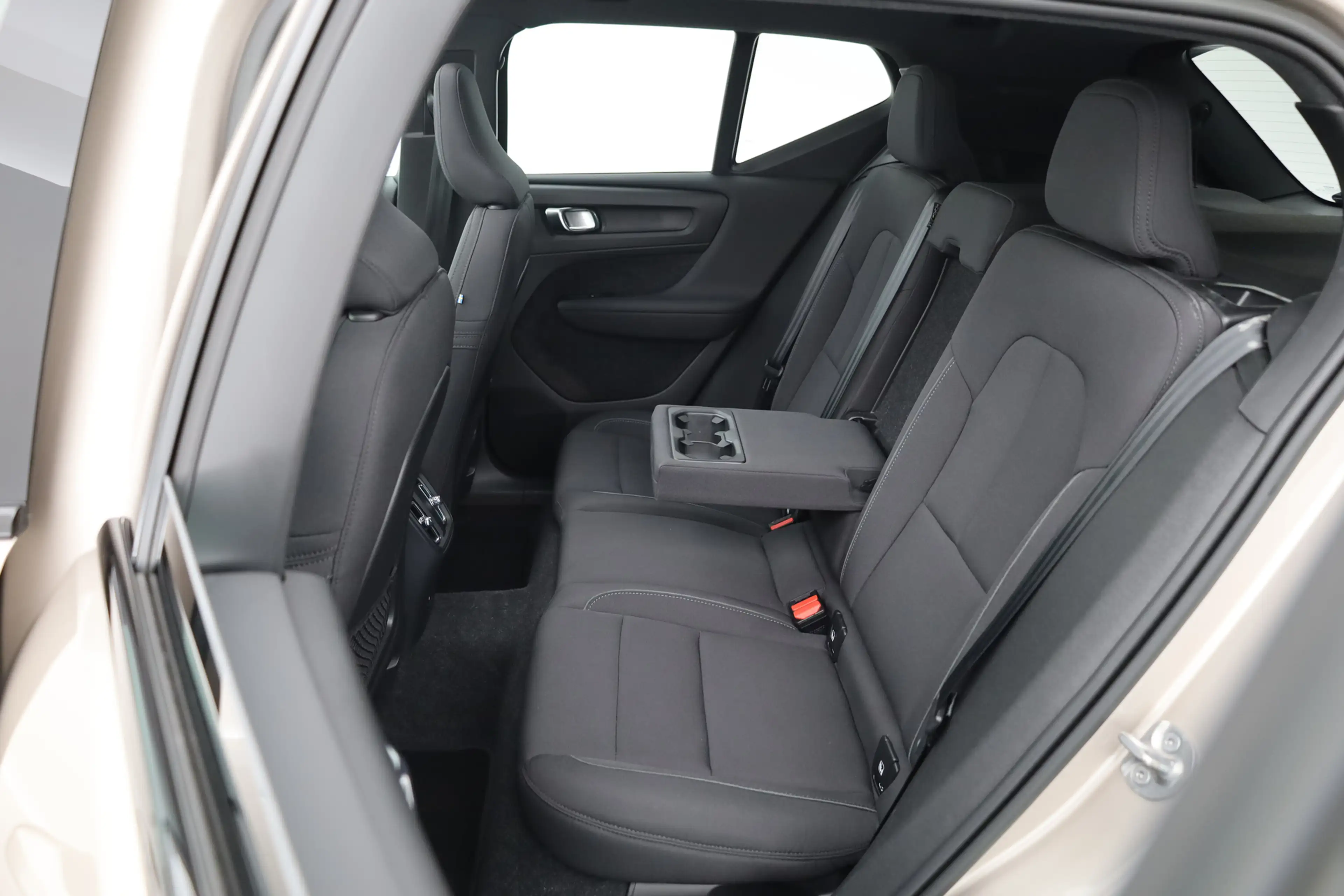 Volvo XC40 Recharge Twin 408PK Ultimate | Pano-dak | Trekhaak — photo 33
