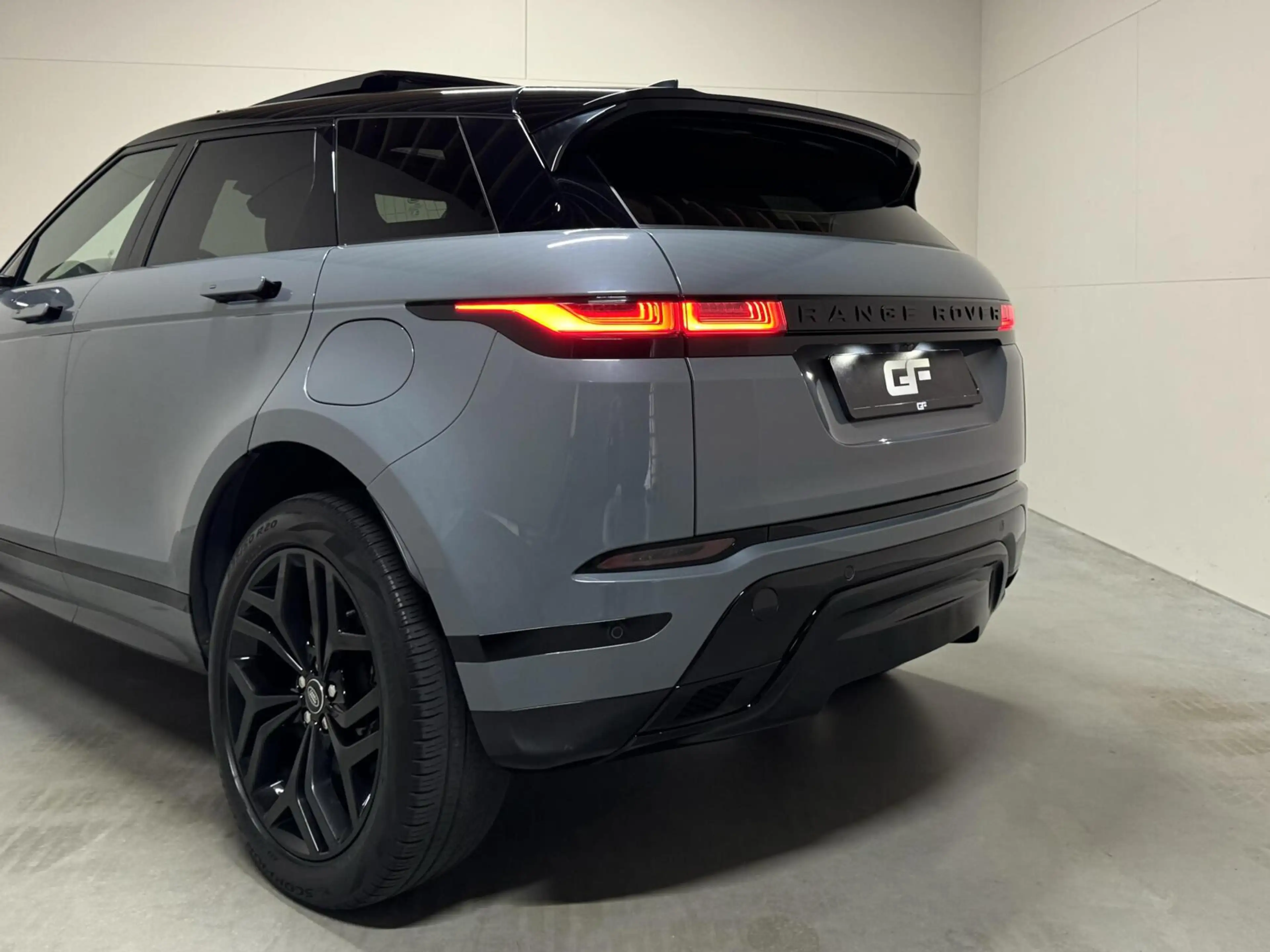 Land Rover Range Rover Evoque 1.5 P300e AWD R-Dynamic SE Pano Merdian — photo 13