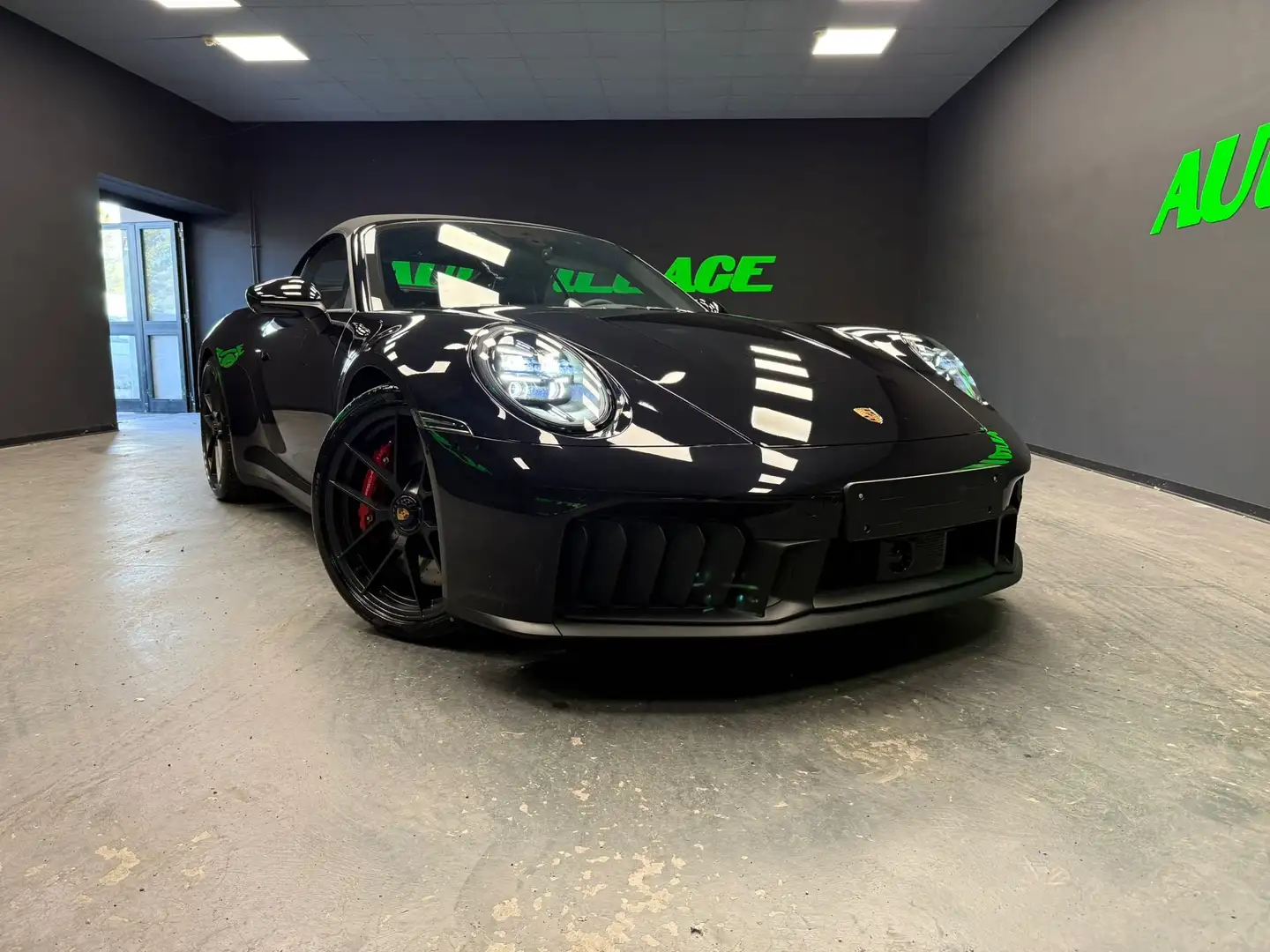 Porsche 992 911 Carrera 4 Cabrio GTS 3.6 auto T-HYBRID Nero - 1