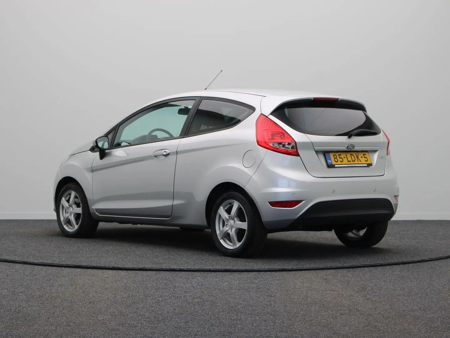 Ford Fiesta 1.25 Limited | Airco | Radio Cd Speler | Parkeer s Grigio - 2