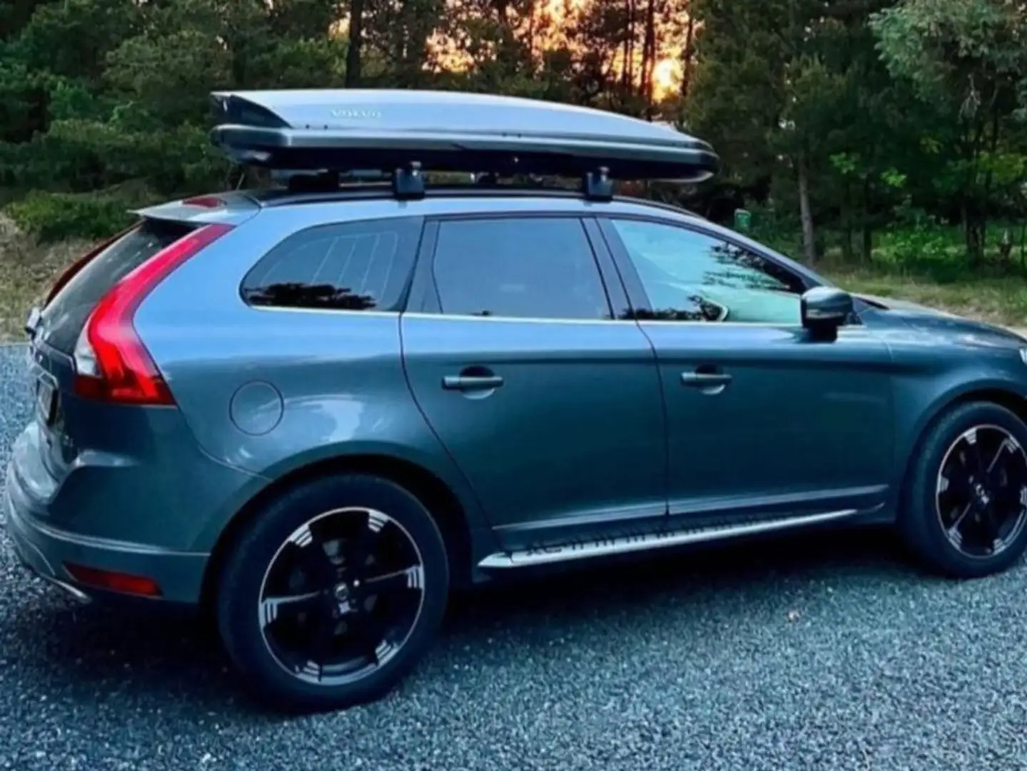 Volvo XC60 XC60 D4 Momentum Grau - 2