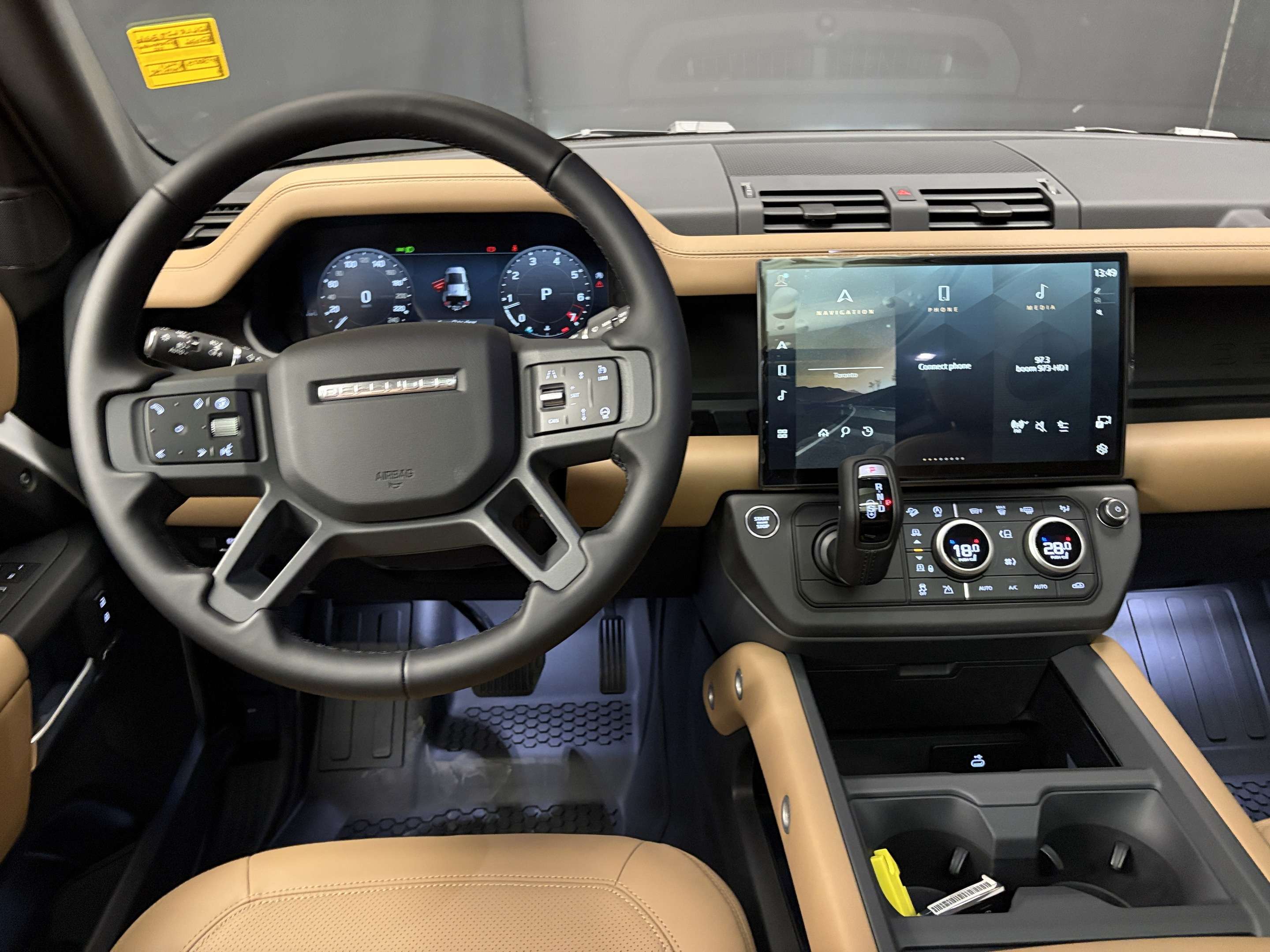 2026 Land Rover Defender S thumb 13