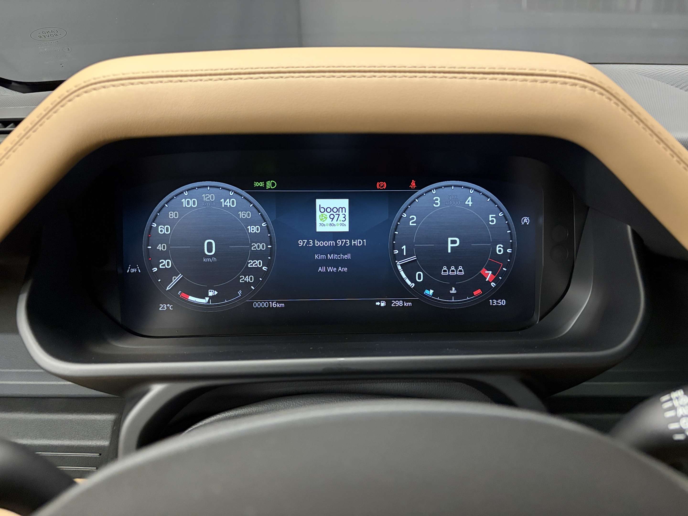 2026 Land Rover Defender S thumb 16