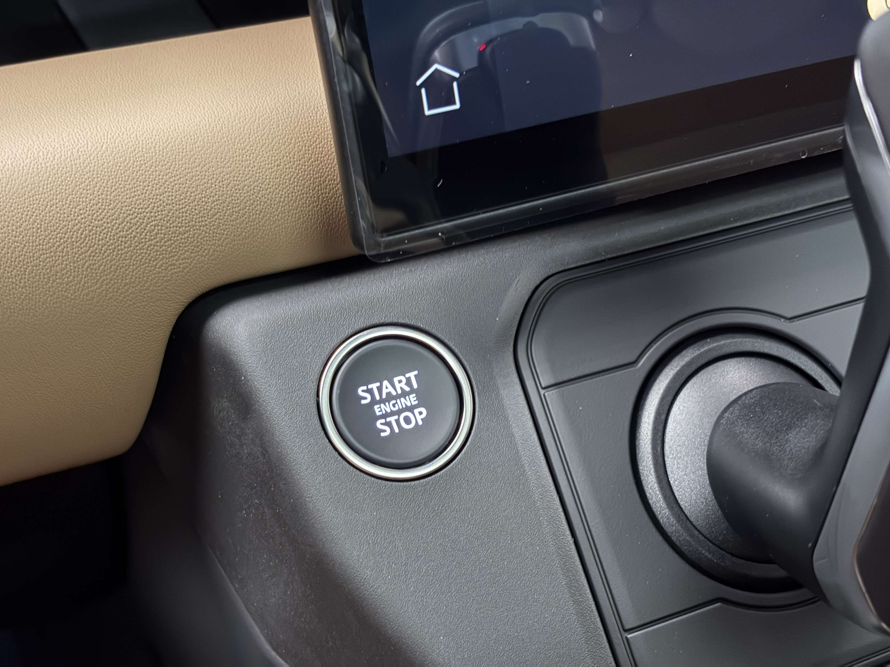 2026 Land Rover Defender S thumb 19