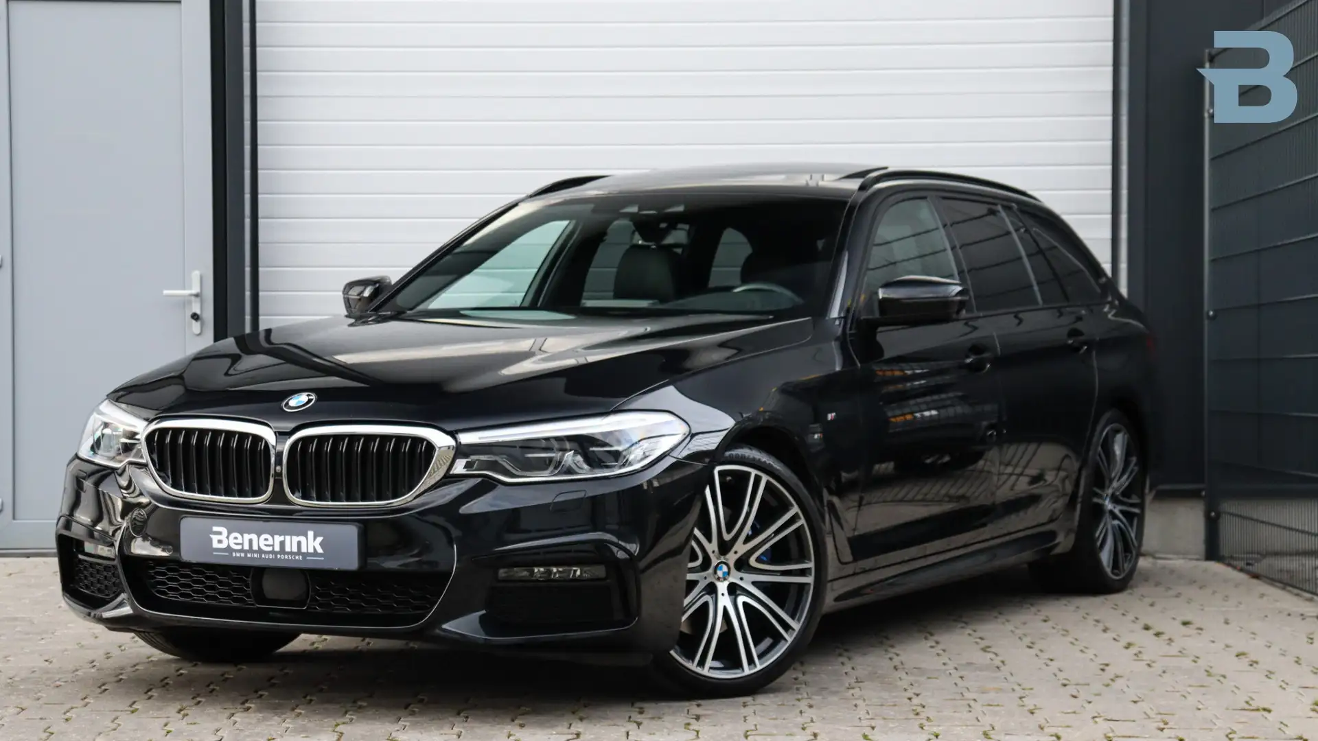 BMW 530 5-serie Touring 530i High Executive M-Sport | Harm Noir - 1