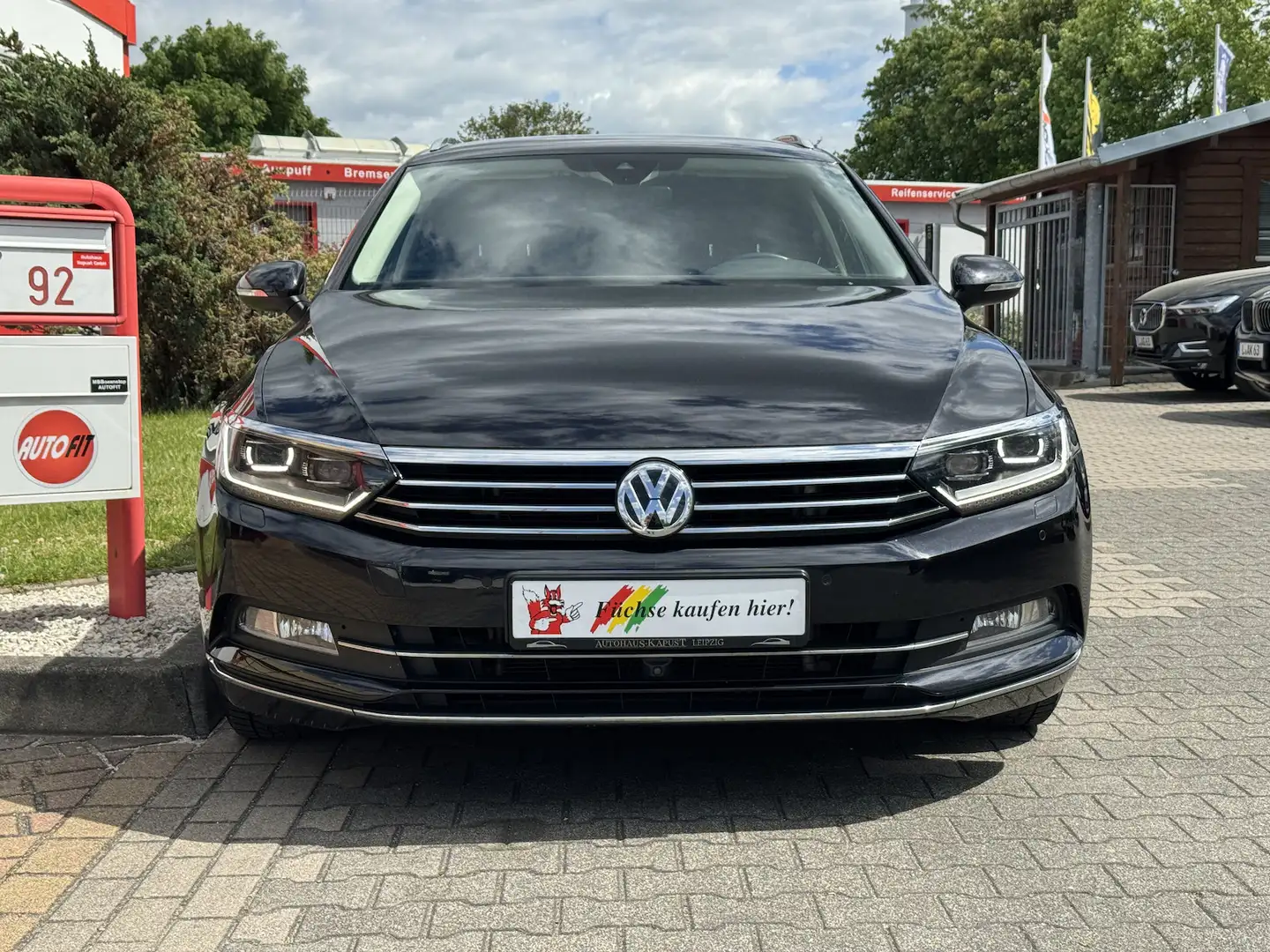 Volkswagen Passat Variant Highline 190 PS/LED/Navi/StandHz Noir - 2